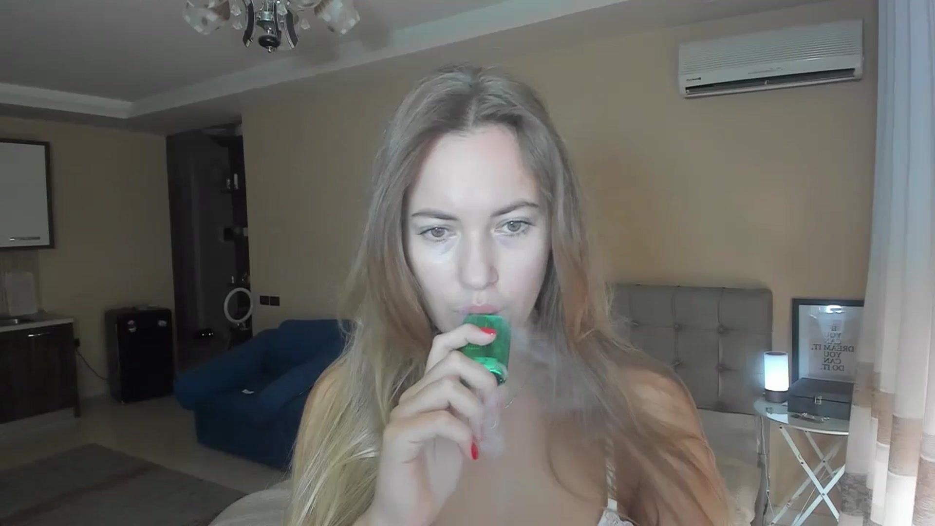 Gallery image thumbnail from SweetBlonde20's myfreecams stream on, 08/30/2023, 13:32 image 18 of 20