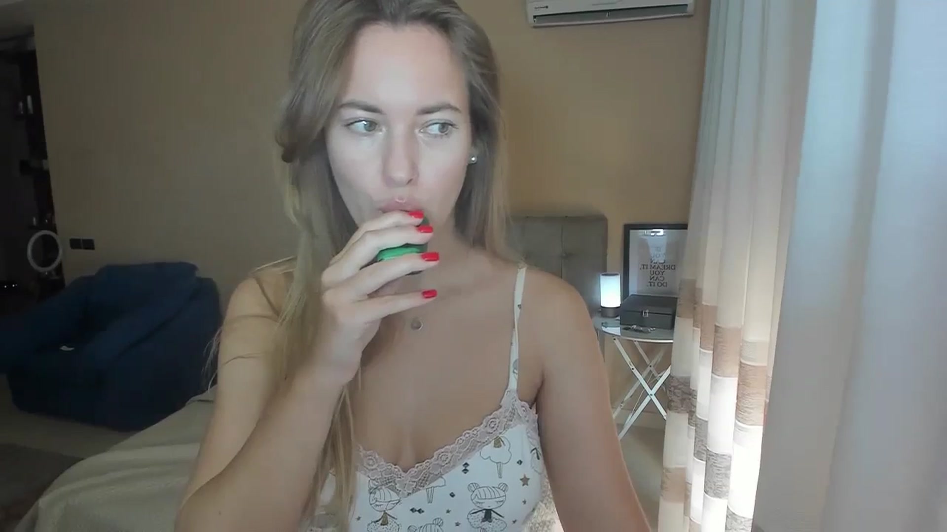 Gallery image thumbnail from SweetBlonde20's myfreecams stream on, 08/30/2023, 13:32 image 5 of 20