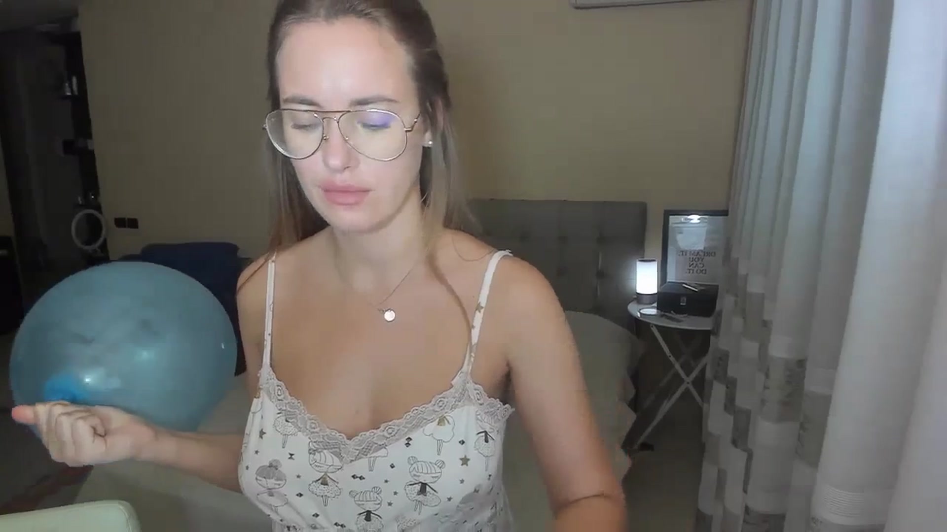 Gallery image thumbnail from SweetBlonde20's myfreecams stream on, 08/31/2023, 17:16 image 2 of 20