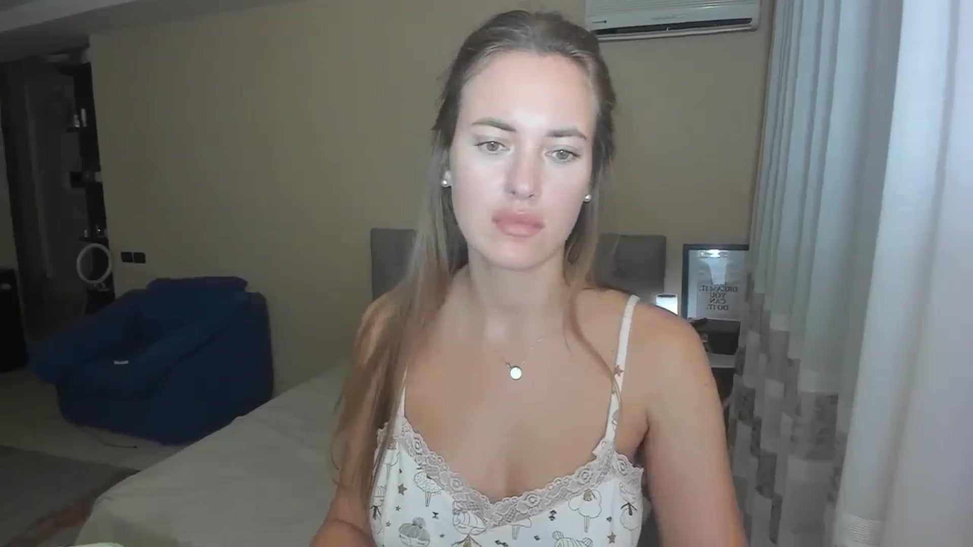 Gallery image thumbnail from SweetBlonde20's myfreecams stream on, 08/31/2023, 17:16 image 15 of 20