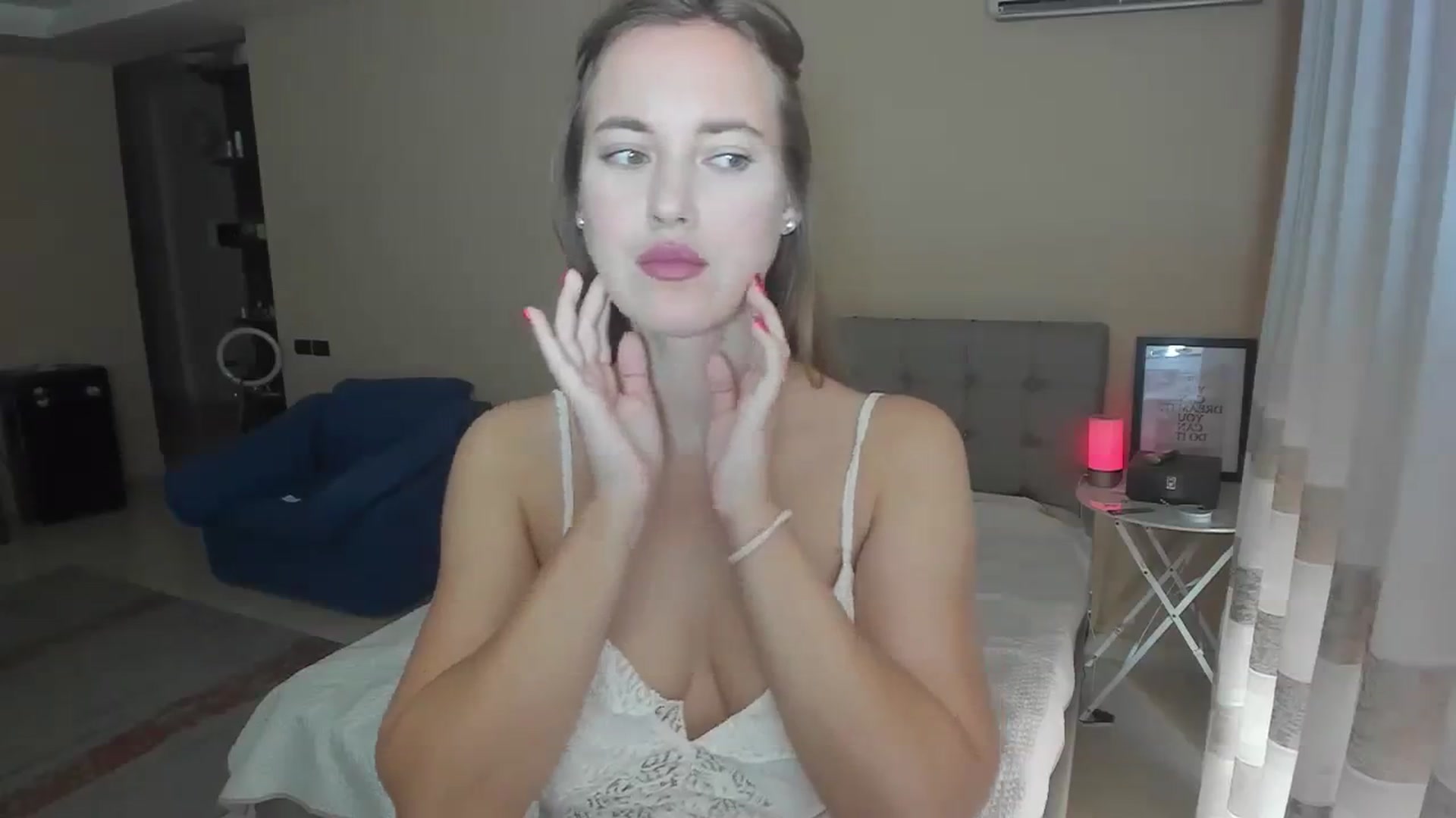 Gallery image thumbnail from SweetBlonde20's myfreecams stream on, 09/02/2023, 14:53 image 10 of 20