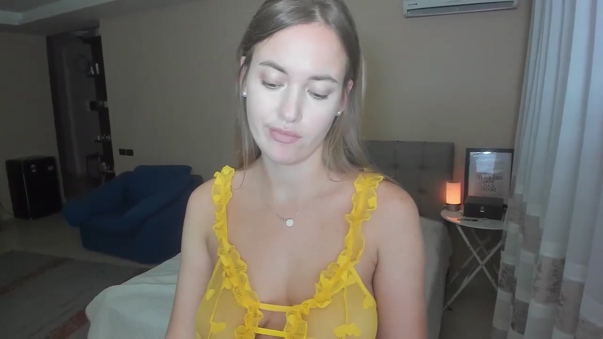 Gallery image thumbnail from SweetBlonde20's myfreecams stream on, 09/10/2023, 17:05 image 18 of 20