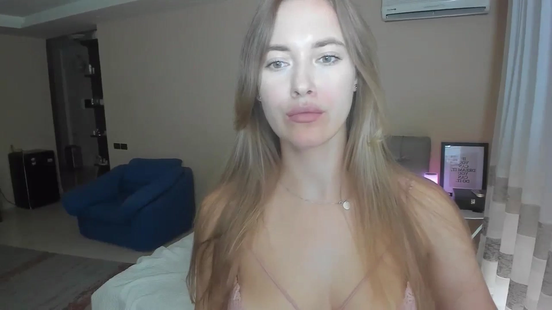 Gallery image thumbnail from SweetBlonde20's myfreecams stream on, 09/16/2023, 15:25 image 5 of 20