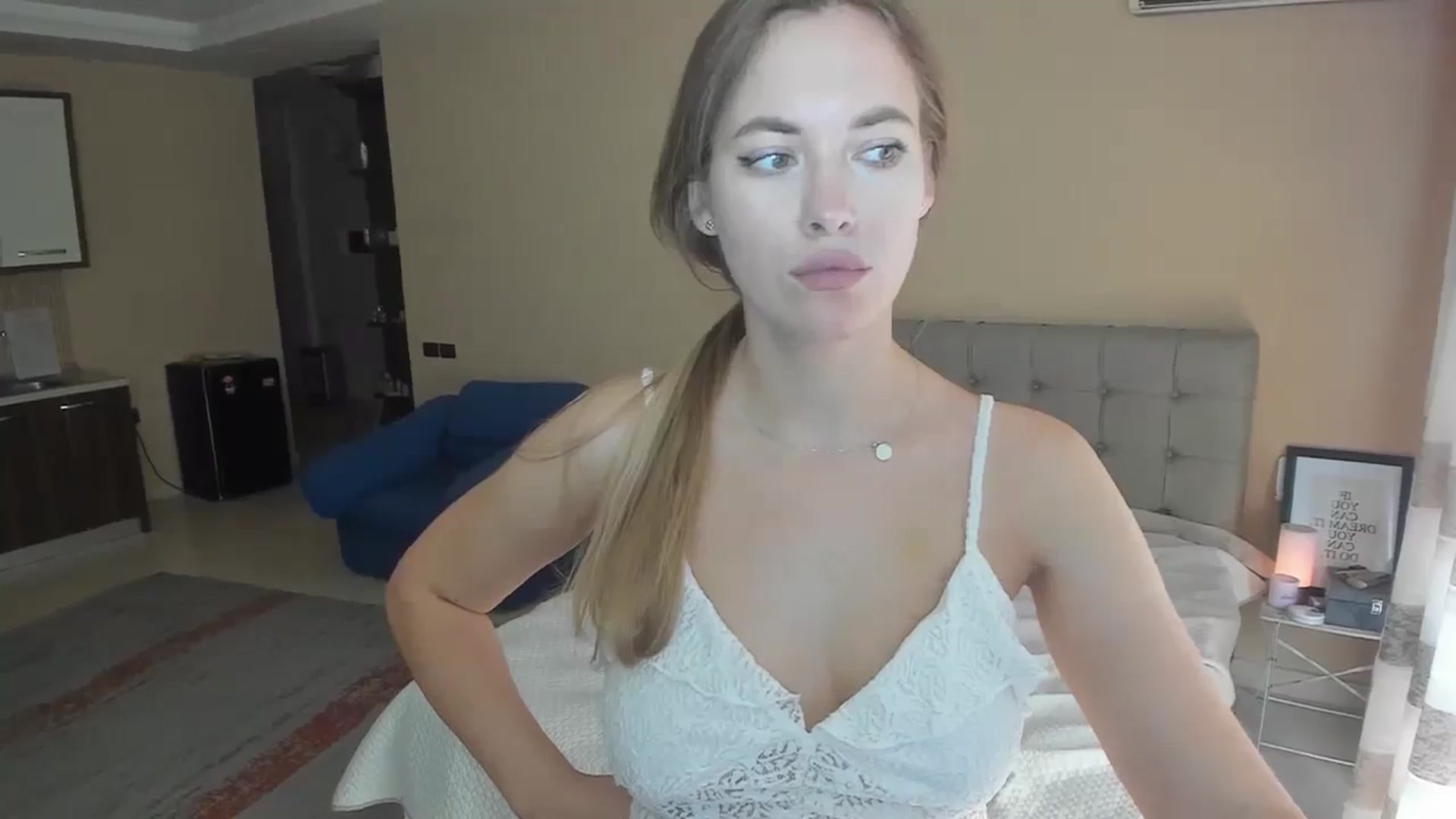 Gallery image thumbnail from SweetBlonde20's myfreecams stream on, 09/17/2023, 11:57 image 11 of 20