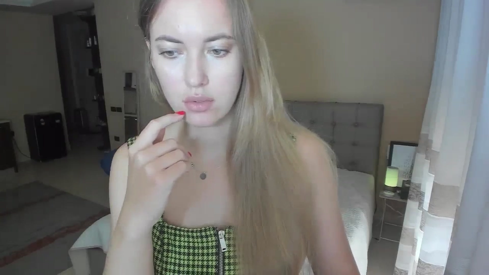 Gallery image thumbnail from SweetBlonde20's myfreecams stream on, 09/20/2023, 11:50 image 19 of 20
