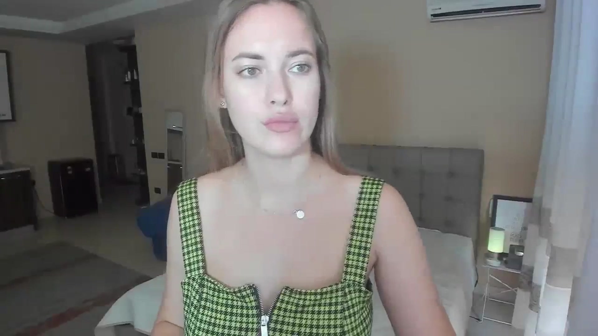 Gallery image thumbnail from SweetBlonde20's myfreecams stream on, 09/20/2023, 14:18 image 10 of 20