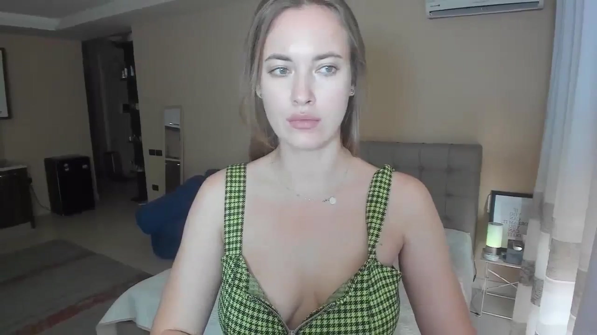 Gallery image thumbnail from SweetBlonde20's myfreecams stream on, 09/20/2023, 14:18 image 12 of 20