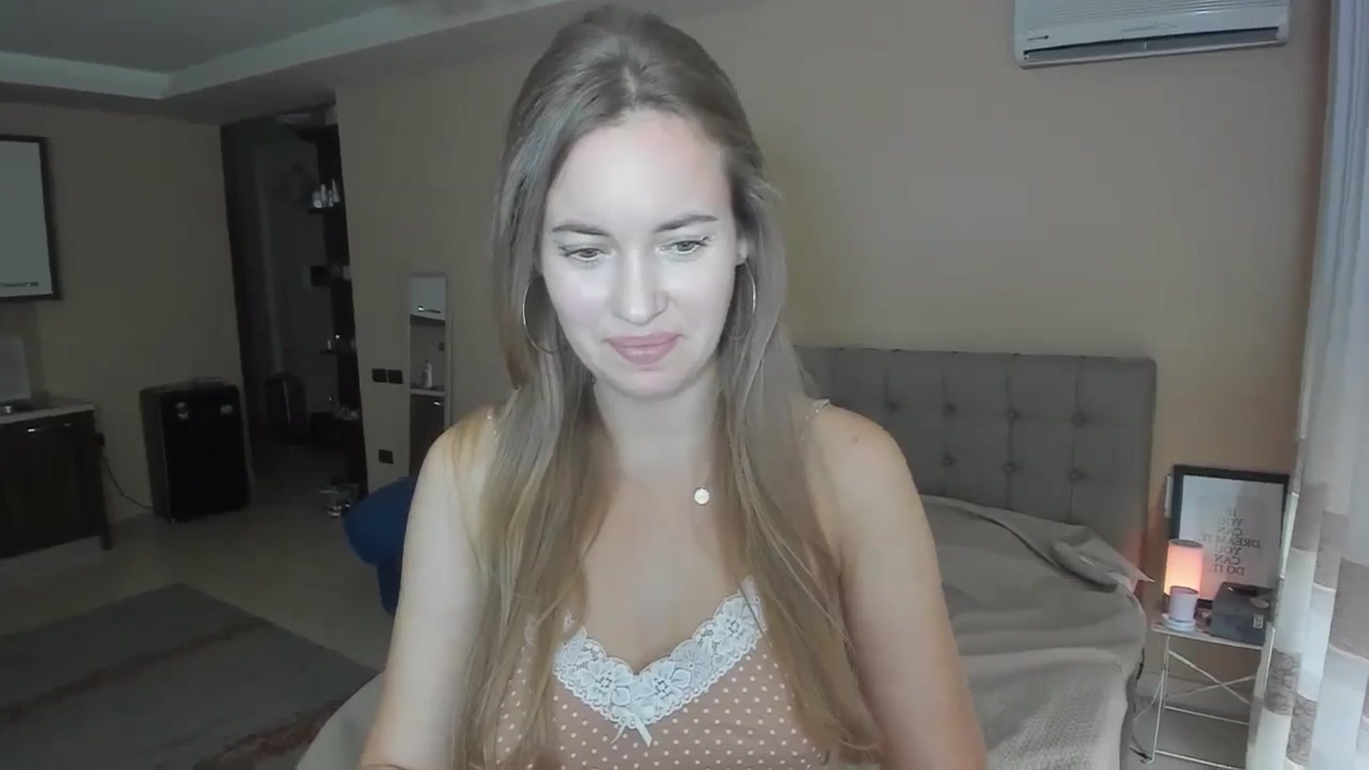 Gallery image thumbnail from SweetBlonde20's myfreecams stream on, 09/24/2023, 14:25 image 3 of 20