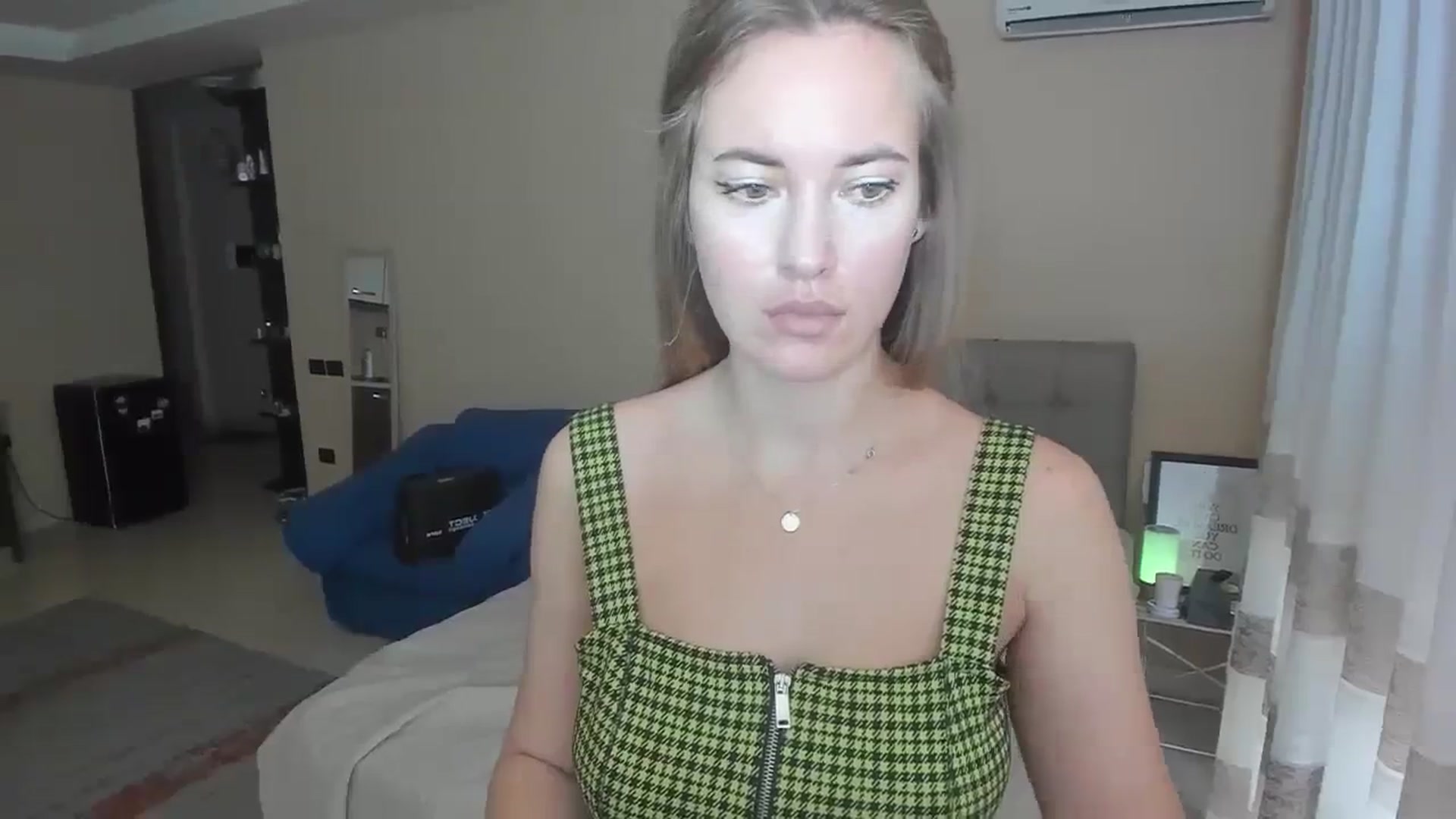 Gallery image thumbnail from SweetBlonde20's myfreecams stream on, 09/25/2023, 12:08 image 7 of 20