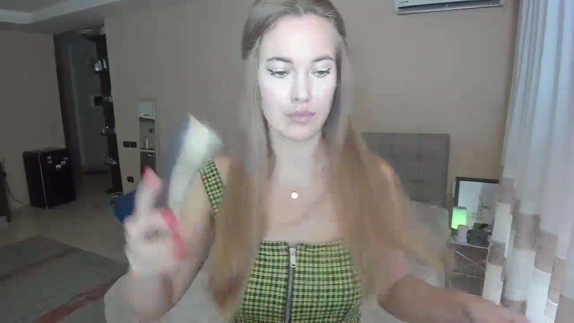 Gallery image thumbnail from SweetBlonde20's myfreecams stream on, 09/25/2023, 12:08 image 5 of 20