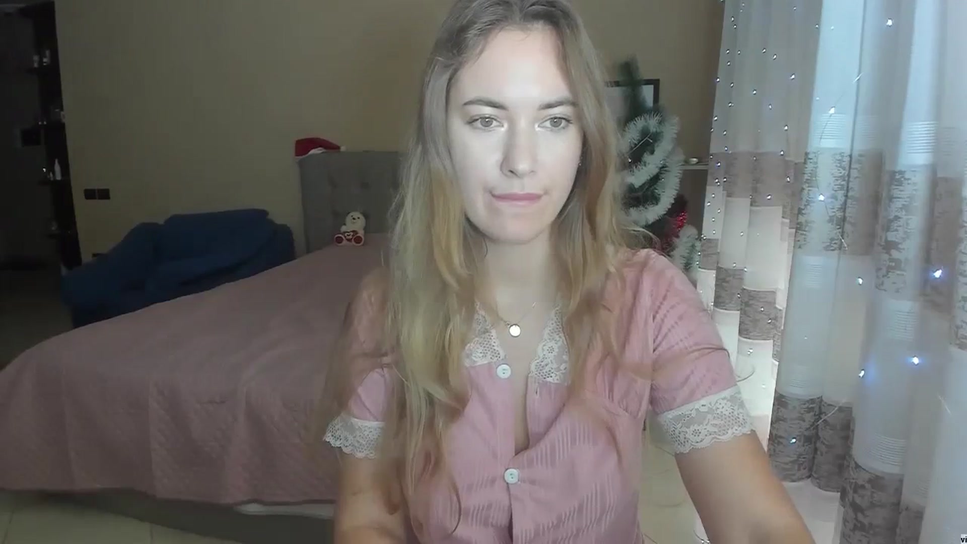 Gallery image thumbnail from SweetBlonde20's myfreecams stream on, 12/25/2023, 14:11 image 5 of 20