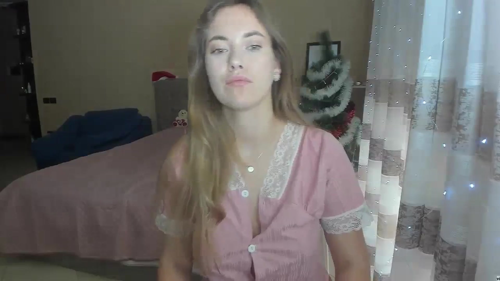 Gallery image thumbnail from SweetBlonde20's myfreecams stream on, 12/25/2023, 14:11 image 8 of 20
