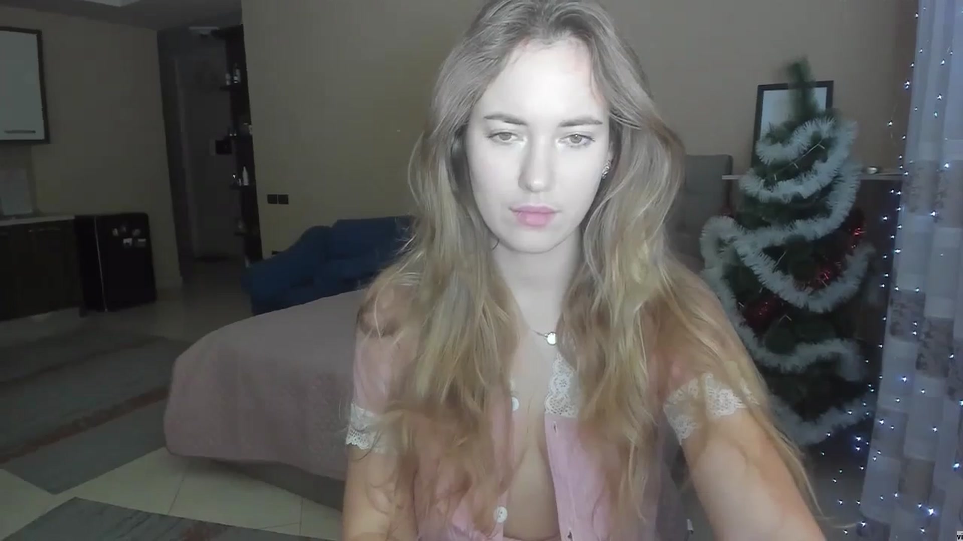 Gallery image thumbnail from SweetBlonde20's myfreecams stream on, 12/25/2023, 17:18 image 20 of 20