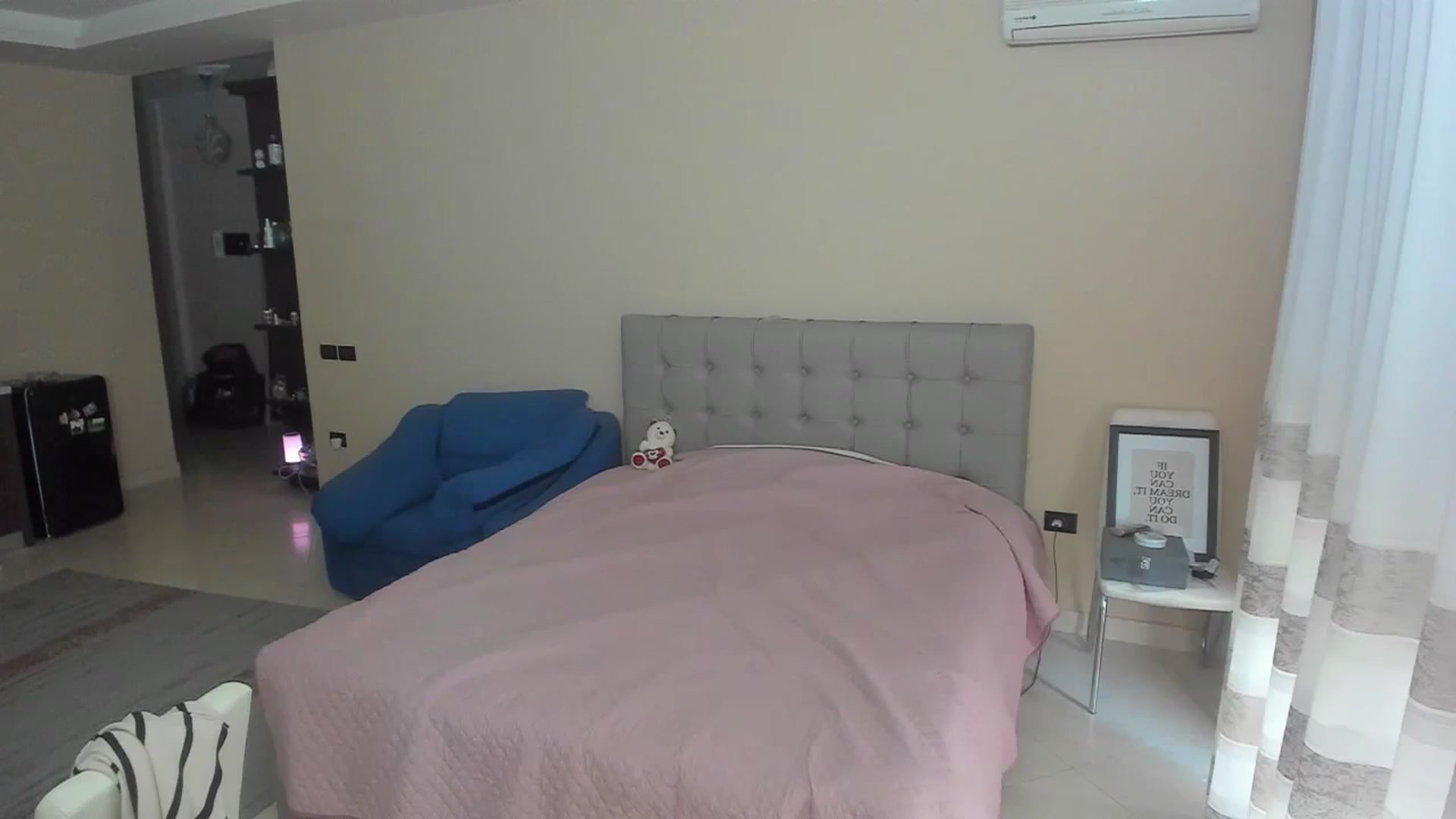 Gallery image thumbnail from SweetBlonde20's myfreecams stream on, 01/23/2024, 13:47 image 4 of 20