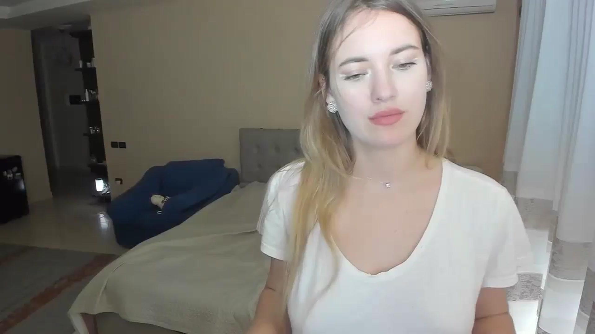 Gallery image thumbnail from SweetBlonde20's myfreecams stream on, 02/04/2024, 14:10 image 14 of 20