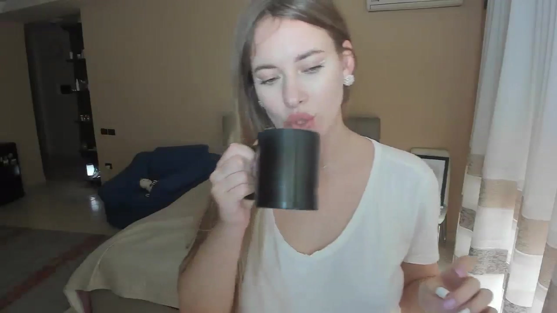 Gallery image thumbnail from SweetBlonde20's myfreecams stream on, 02/04/2024, 14:10 image 20 of 20