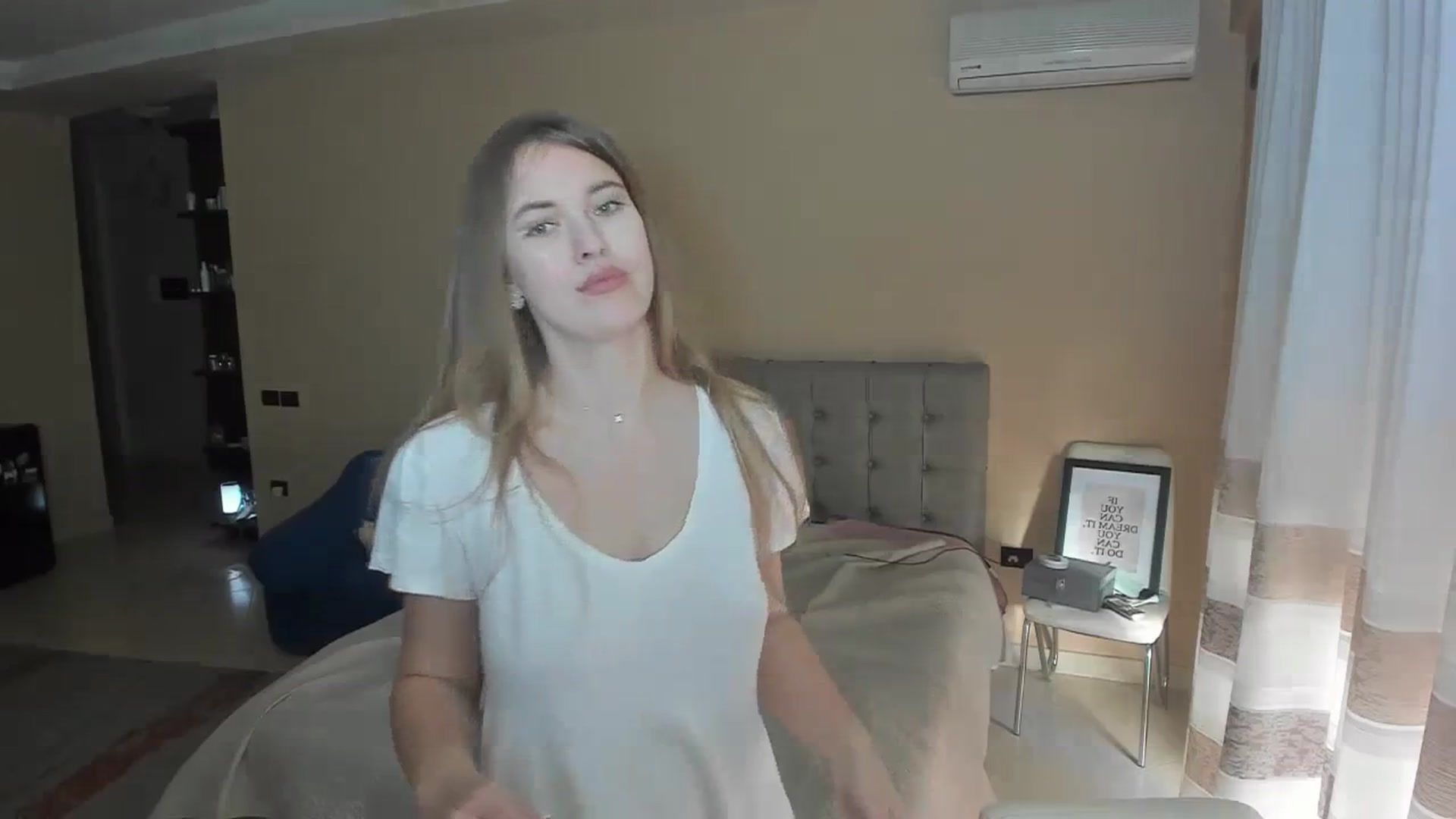 Gallery image thumbnail from SweetBlonde20's myfreecams stream on, 02/04/2024, 14:54 image 16 of 20