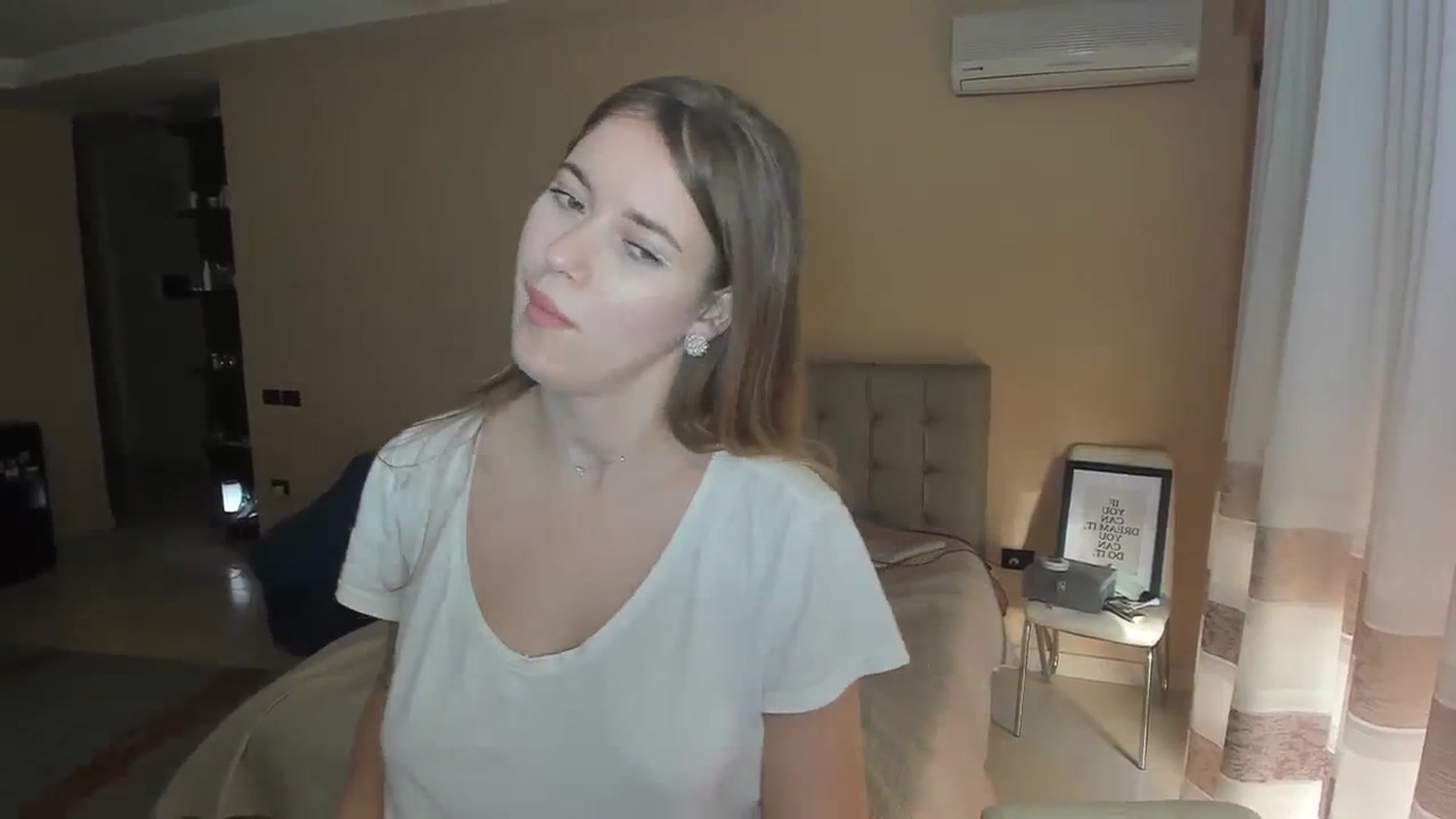 Gallery image thumbnail from SweetBlonde20's myfreecams stream on, 02/04/2024, 14:54 image 13 of 20
