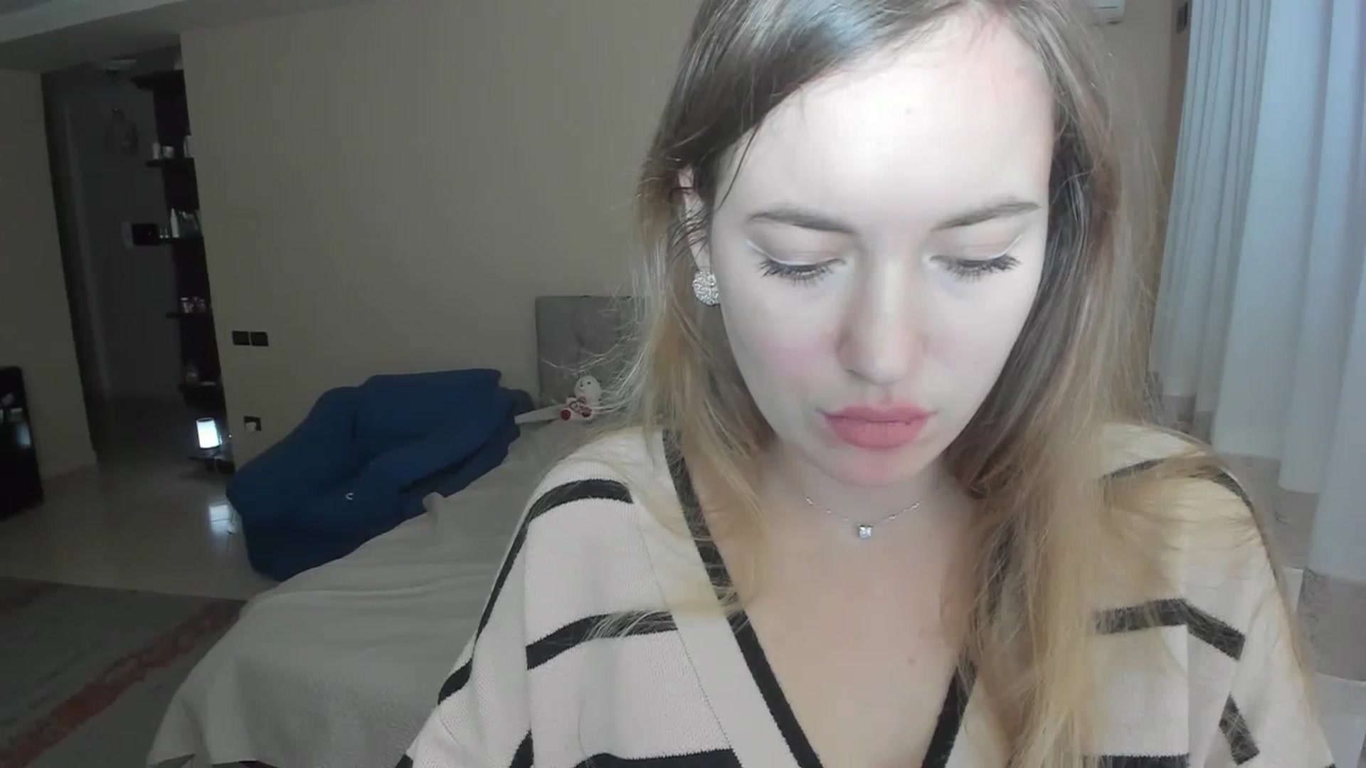 Gallery image thumbnail from SweetBlonde20's myfreecams stream on, 02/05/2024, 14:02 image 13 of 20