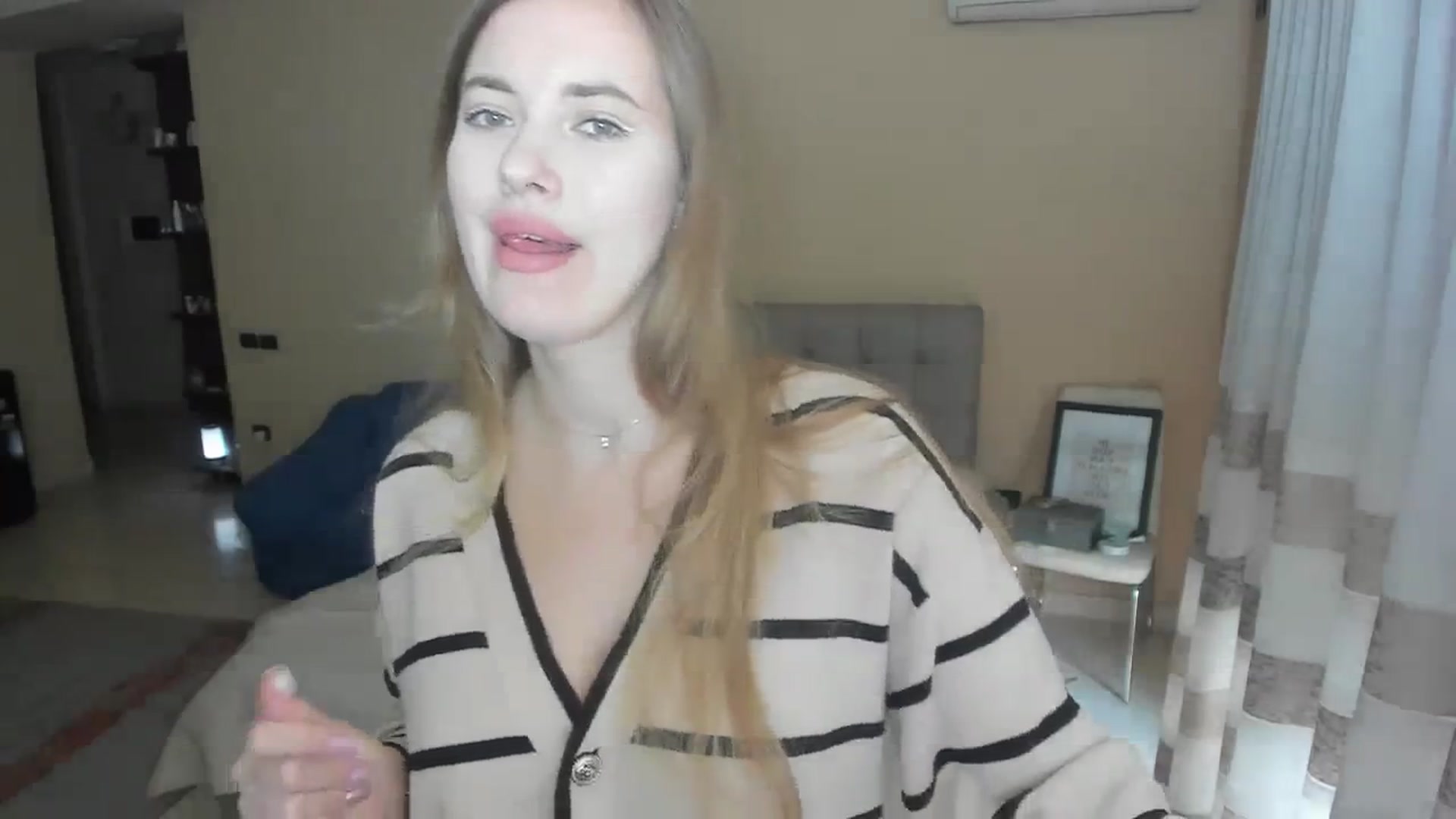Gallery image thumbnail from SweetBlonde20's myfreecams stream on, 02/05/2024, 14:02 image 14 of 20