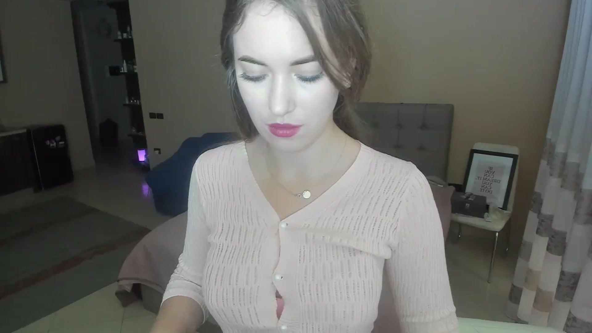 Gallery image thumbnail from SweetBlonde20's myfreecams stream on, 03/01/2024, 17:06 image 4 of 20