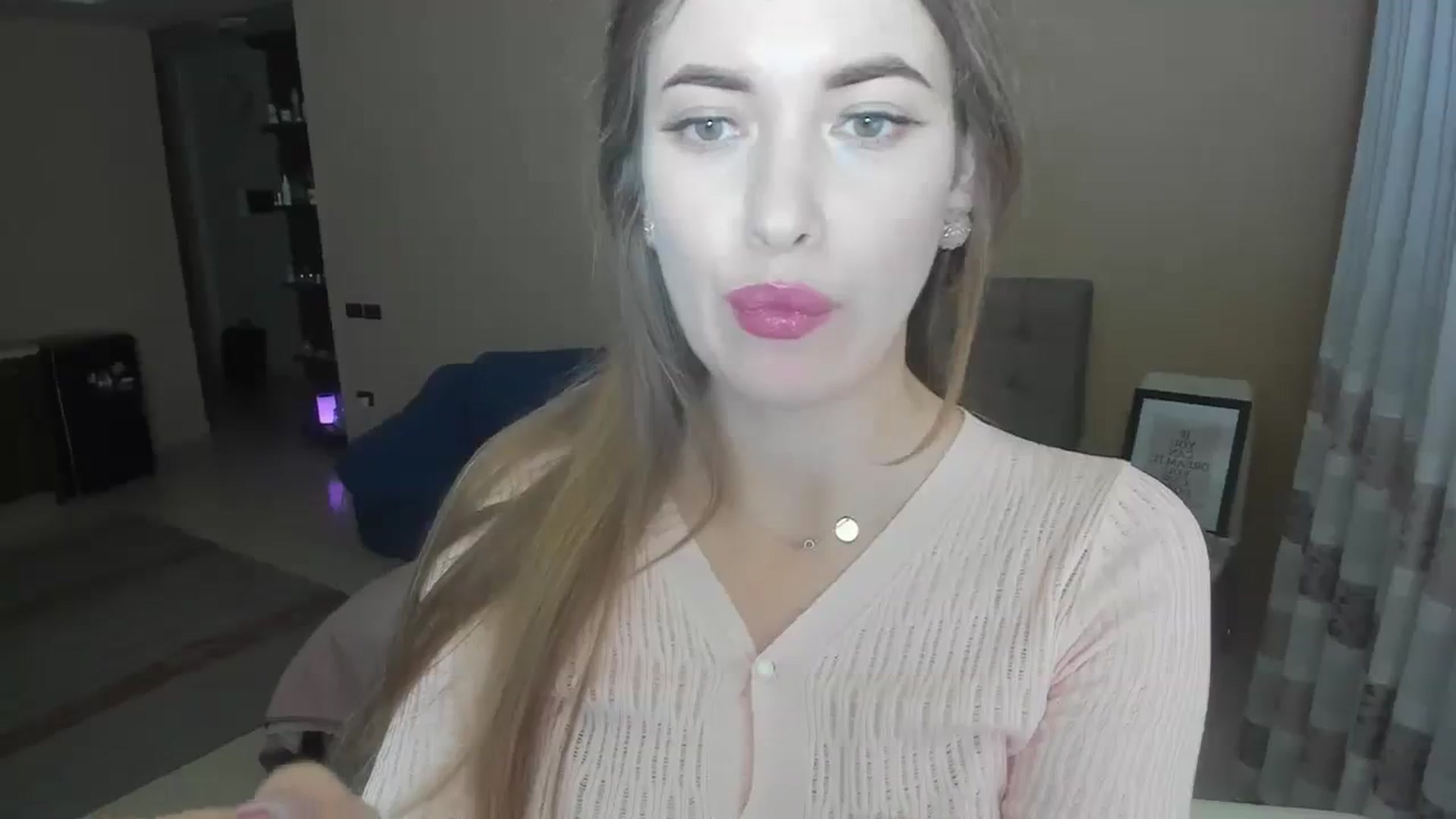Gallery image thumbnail from SweetBlonde20's myfreecams stream on, 03/01/2024, 17:06 image 15 of 20