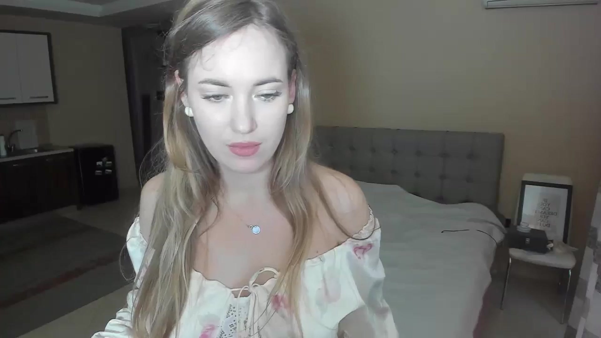Gallery image thumbnail from SweetBlonde20's myfreecams stream on, 03/14/2024, 16:45 image 18 of 20