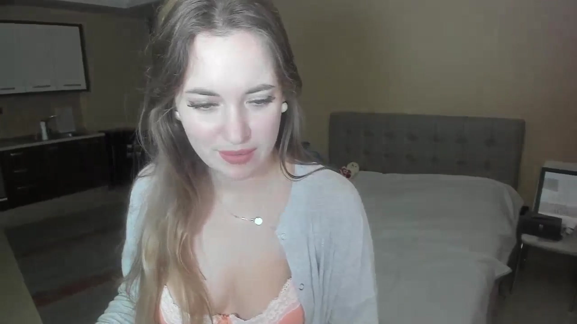 Gallery image thumbnail from SweetBlonde20's myfreecams stream on, 03/17/2024, 20:51 image 14 of 20