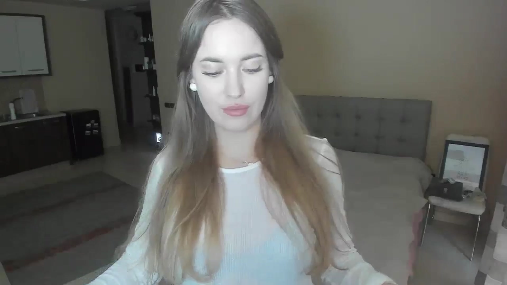 Gallery image thumbnail from SweetBlonde20's myfreecams stream on, 03/18/2024, 17:08 image 5 of 20