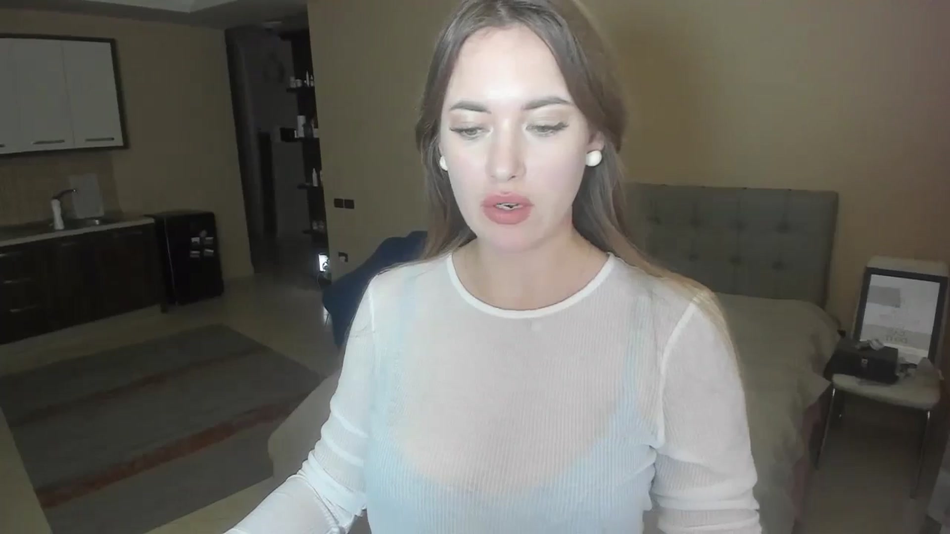 Gallery image thumbnail from SweetBlonde20's myfreecams stream on, 03/18/2024, 17:08 image 18 of 20