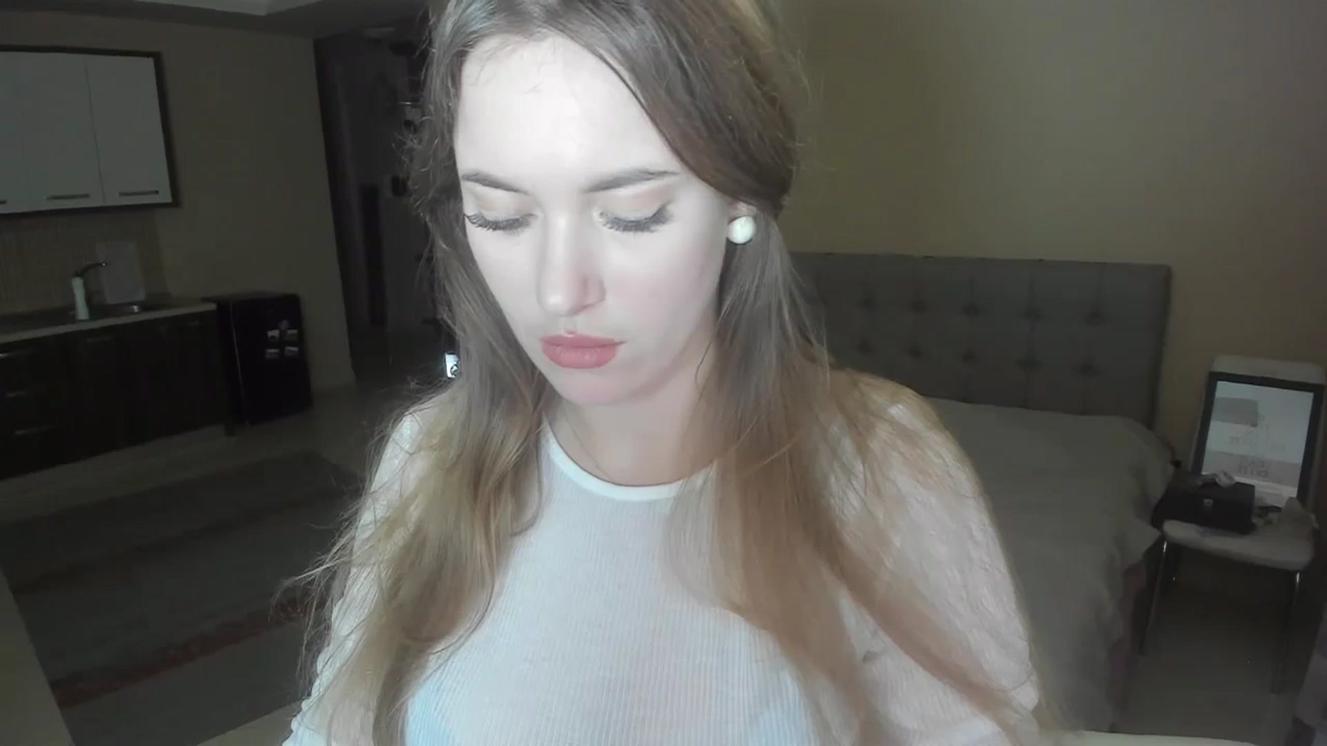 Gallery image thumbnail from SweetBlonde20's myfreecams stream on, 03/18/2024, 17:08 image 16 of 20