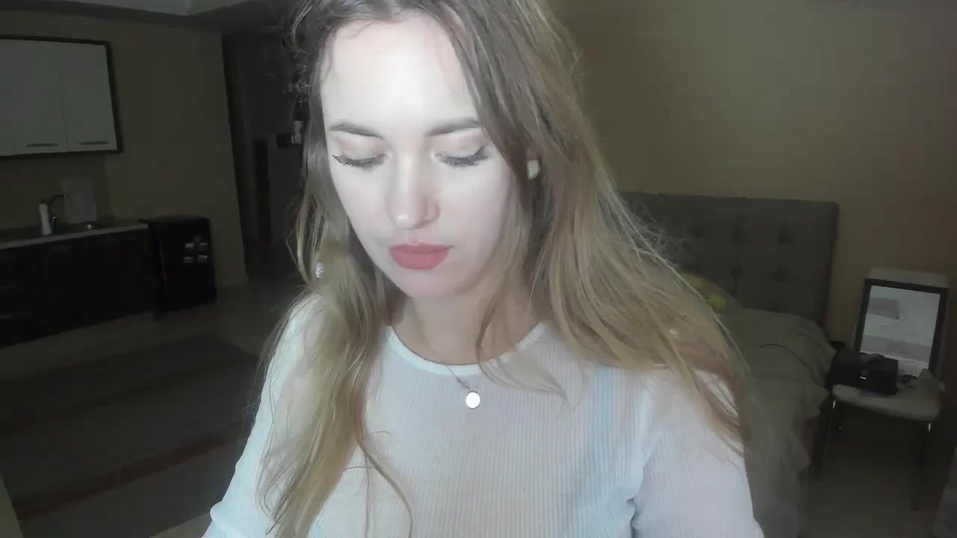 Gallery image thumbnail from SweetBlonde20's myfreecams stream on, 03/18/2024, 20:57 image 16 of 20