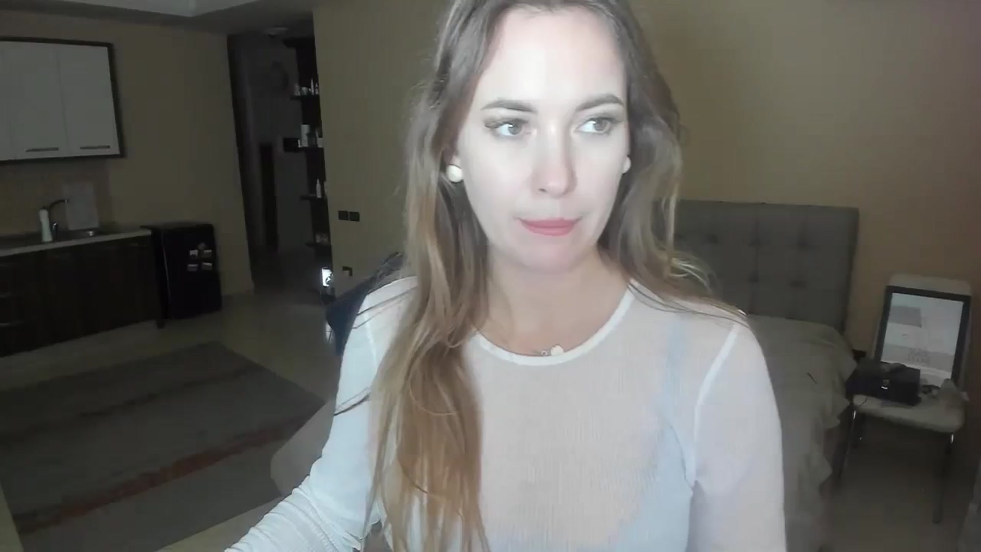 Gallery image thumbnail from SweetBlonde20's myfreecams stream on, 03/18/2024, 20:57 image 3 of 20