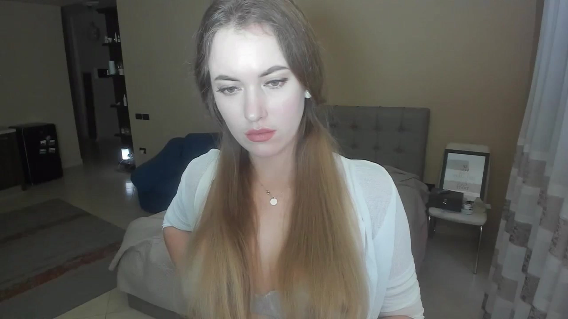Gallery image thumbnail from SweetBlonde20's myfreecams stream on, 03/19/2024, 17:06 image 14 of 20