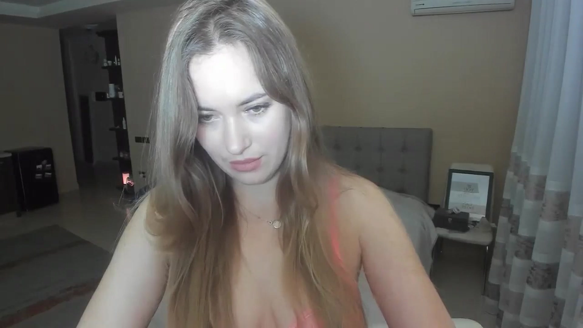 Gallery image thumbnail from SweetBlonde20's myfreecams stream on, 03/20/2024, 18:45 image 10 of 20