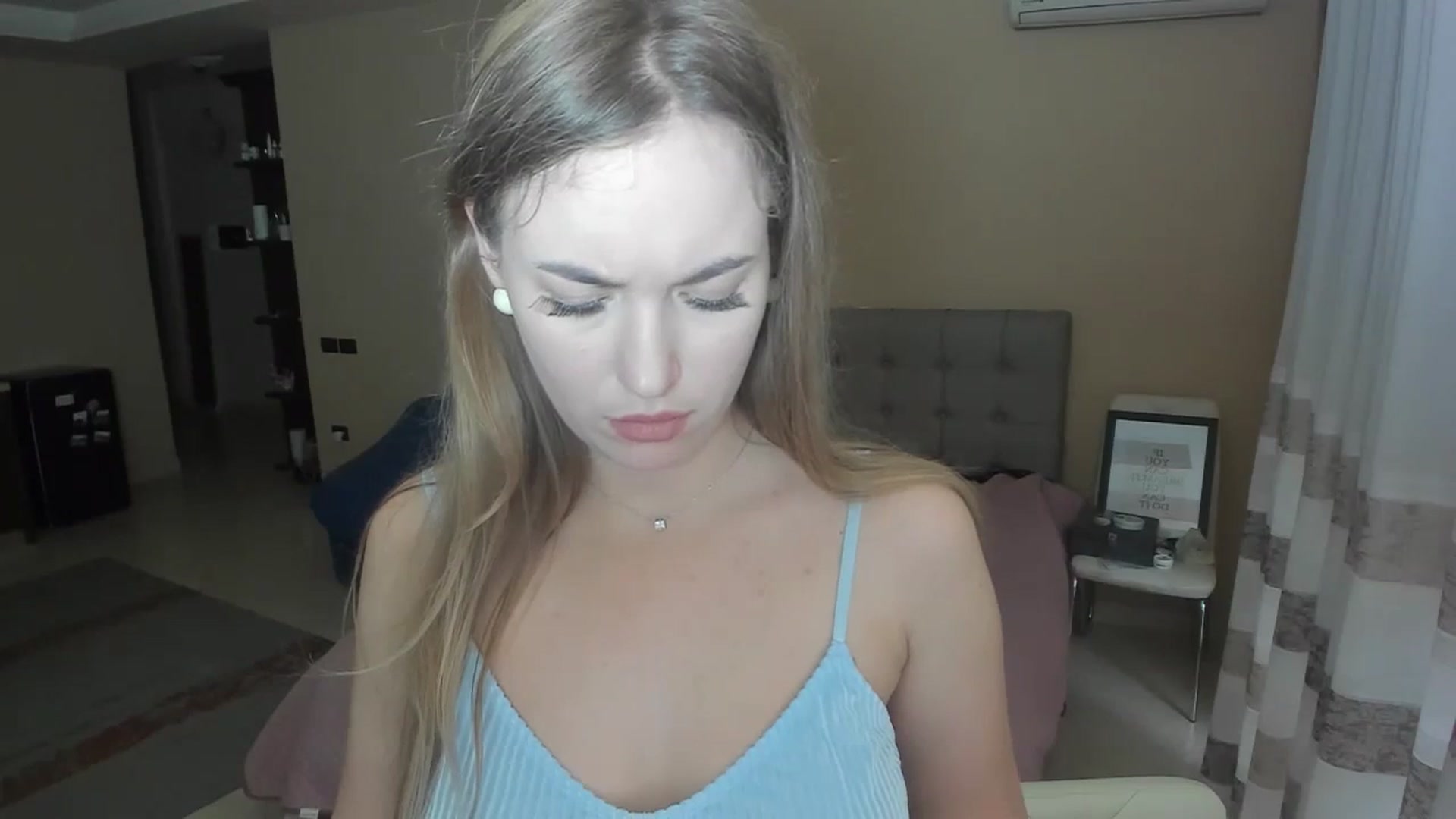 Gallery image thumbnail from SweetBlonde20's myfreecams stream on, 03/26/2024, 15:23 image 11 of 20