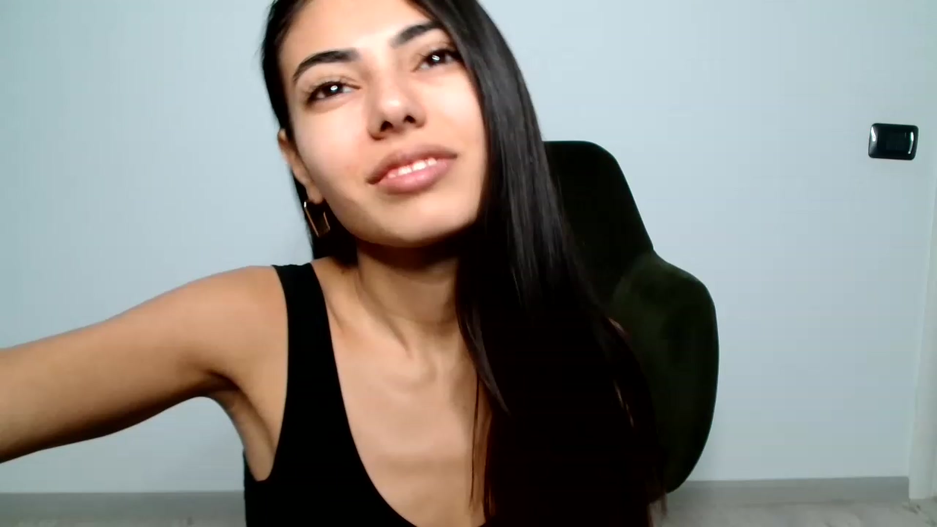 Gallery image thumbnail from SweetBoobs_'s myfreecams stream on, 01/29/2023, 19:14 image 16 of 20