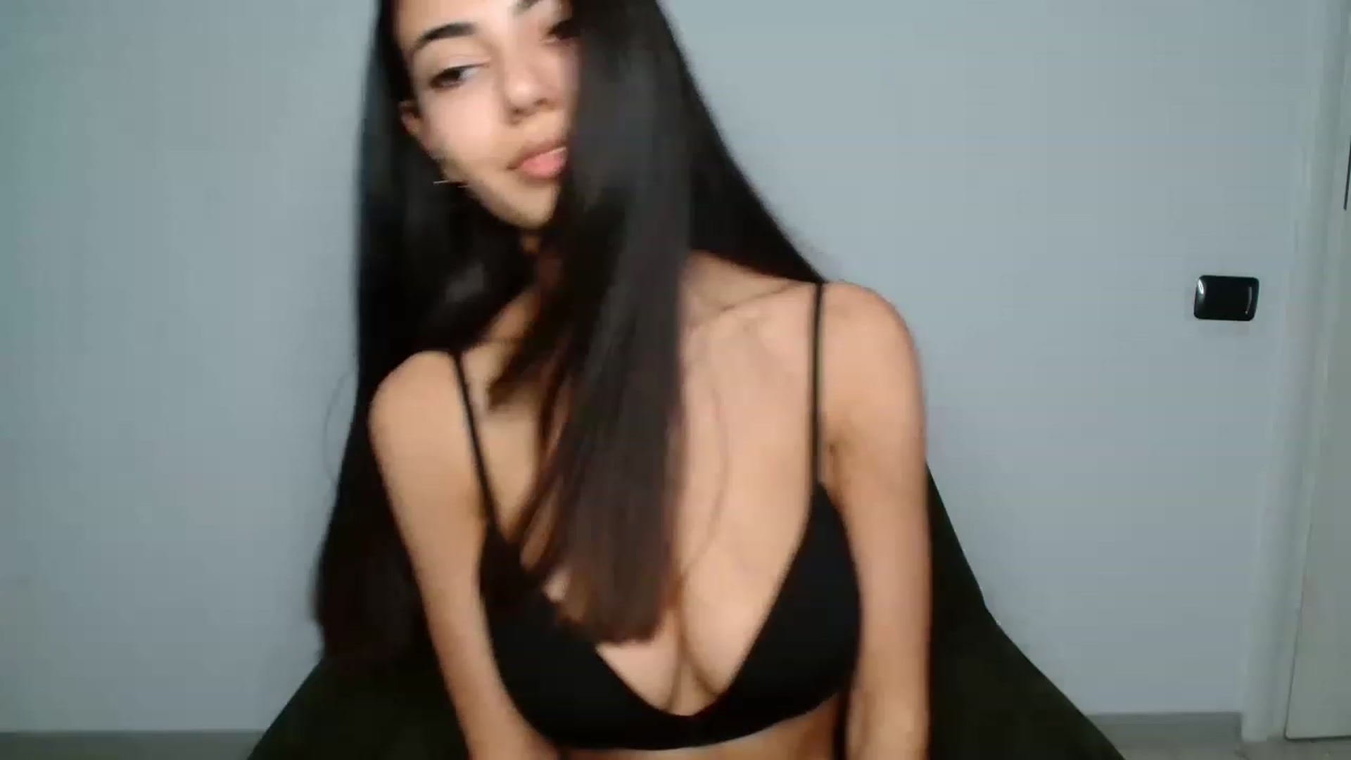 Gallery image thumbnail from SweetBoobs_'s myfreecams stream on, 01/30/2023, 19:11 image 15 of 20