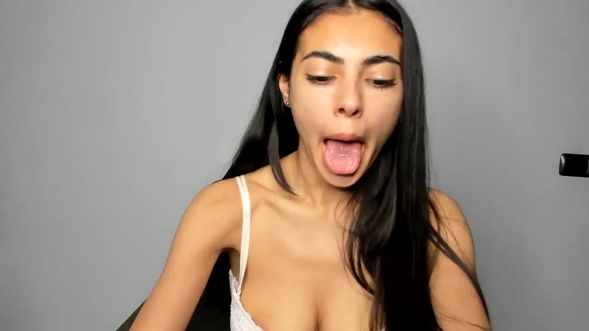 Gallery image thumbnail from SweetBoobs_'s myfreecams stream on, 06/06/2024, 19:46 image 19 of 20
