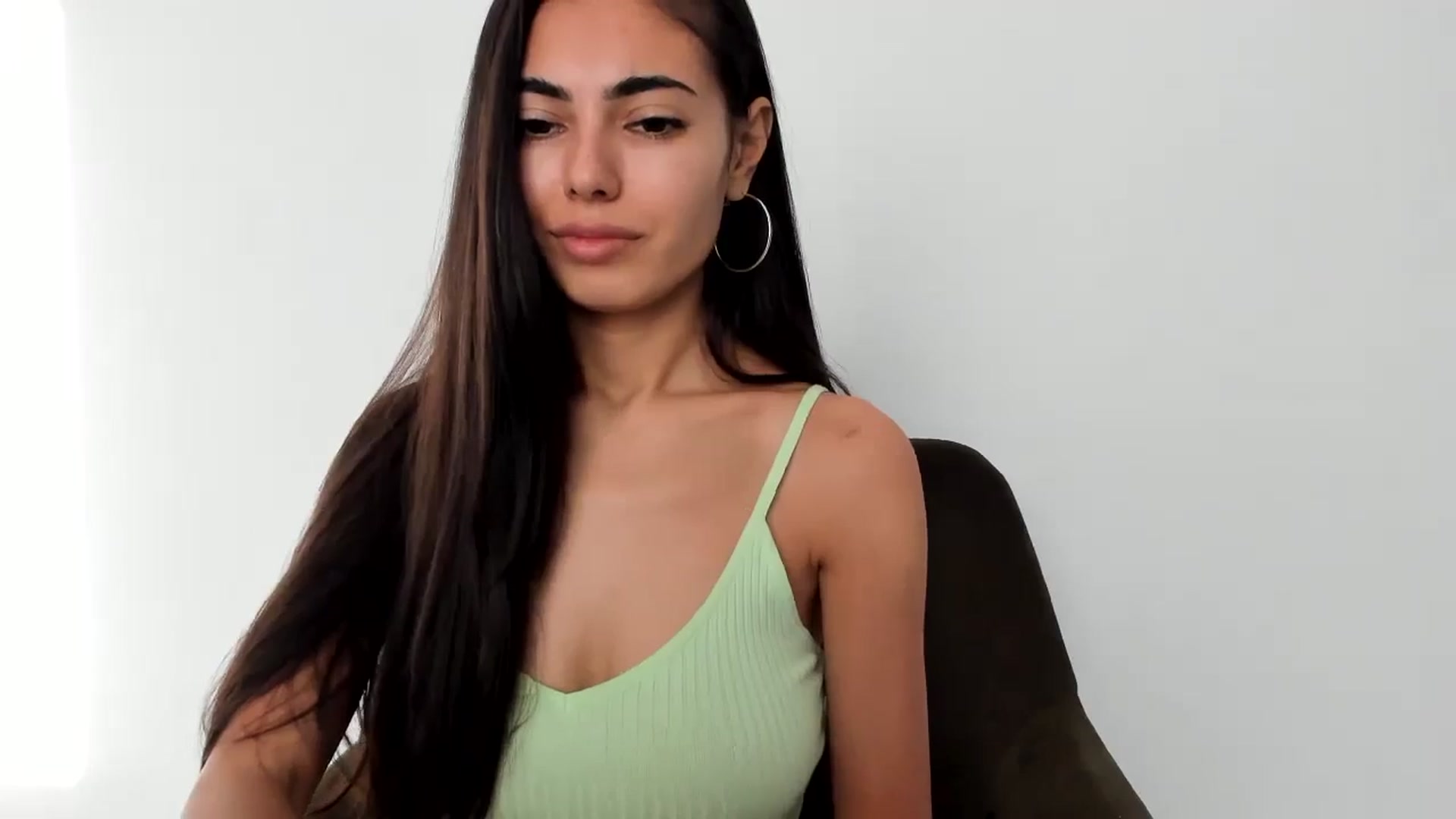 Gallery image thumbnail from SweetBoobs_'s myfreecams stream on, 10/14/2024, 14:28 image 18 of 20
