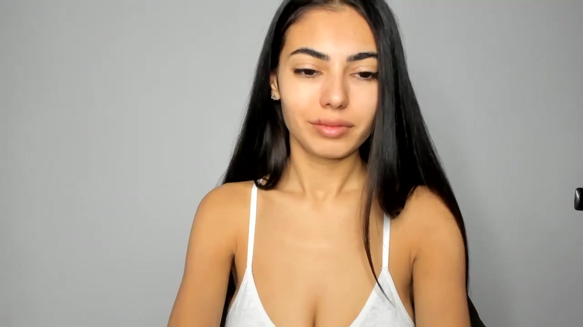 Gallery image thumbnail from SweetBoobs_'s myfreecams stream on, 11/10/2024, 10:43 image 10 of 20