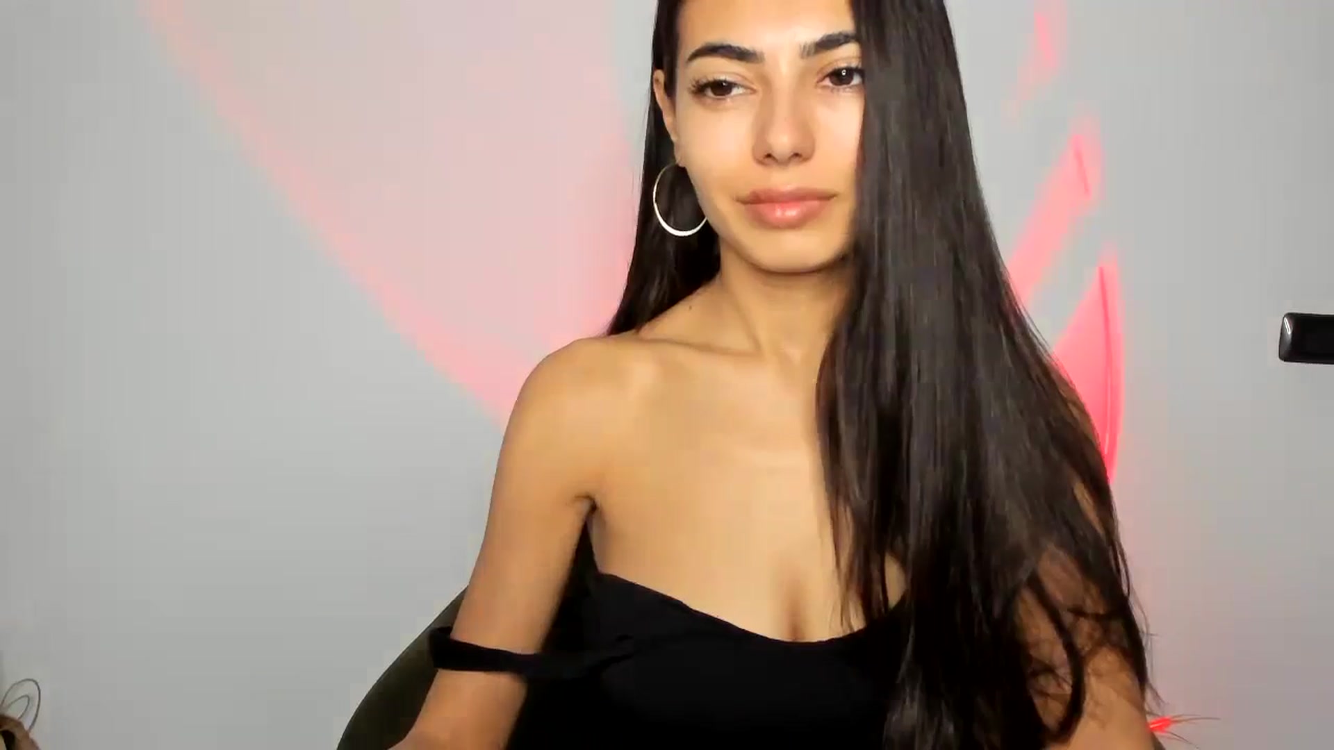 Gallery image thumbnail from SweetBoobs_'s myfreecams stream on, 11/10/2024, 19:21 image 6 of 20
