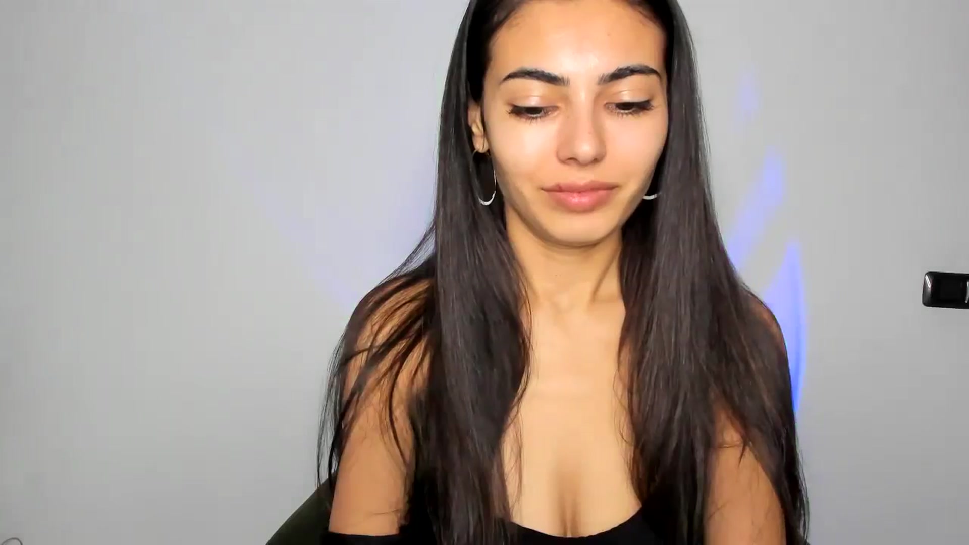 Gallery image thumbnail from SweetBoobs_'s myfreecams stream on, 11/10/2024, 19:21 image 9 of 20