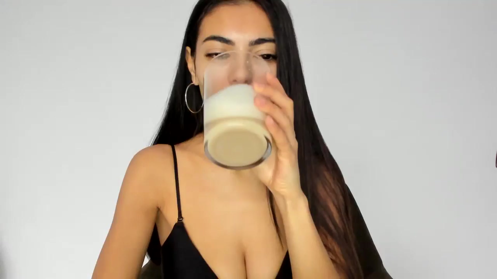 Gallery image thumbnail from SweetBoobs_'s myfreecams stream on, 11/11/2024, 10:11 image 7 of 20