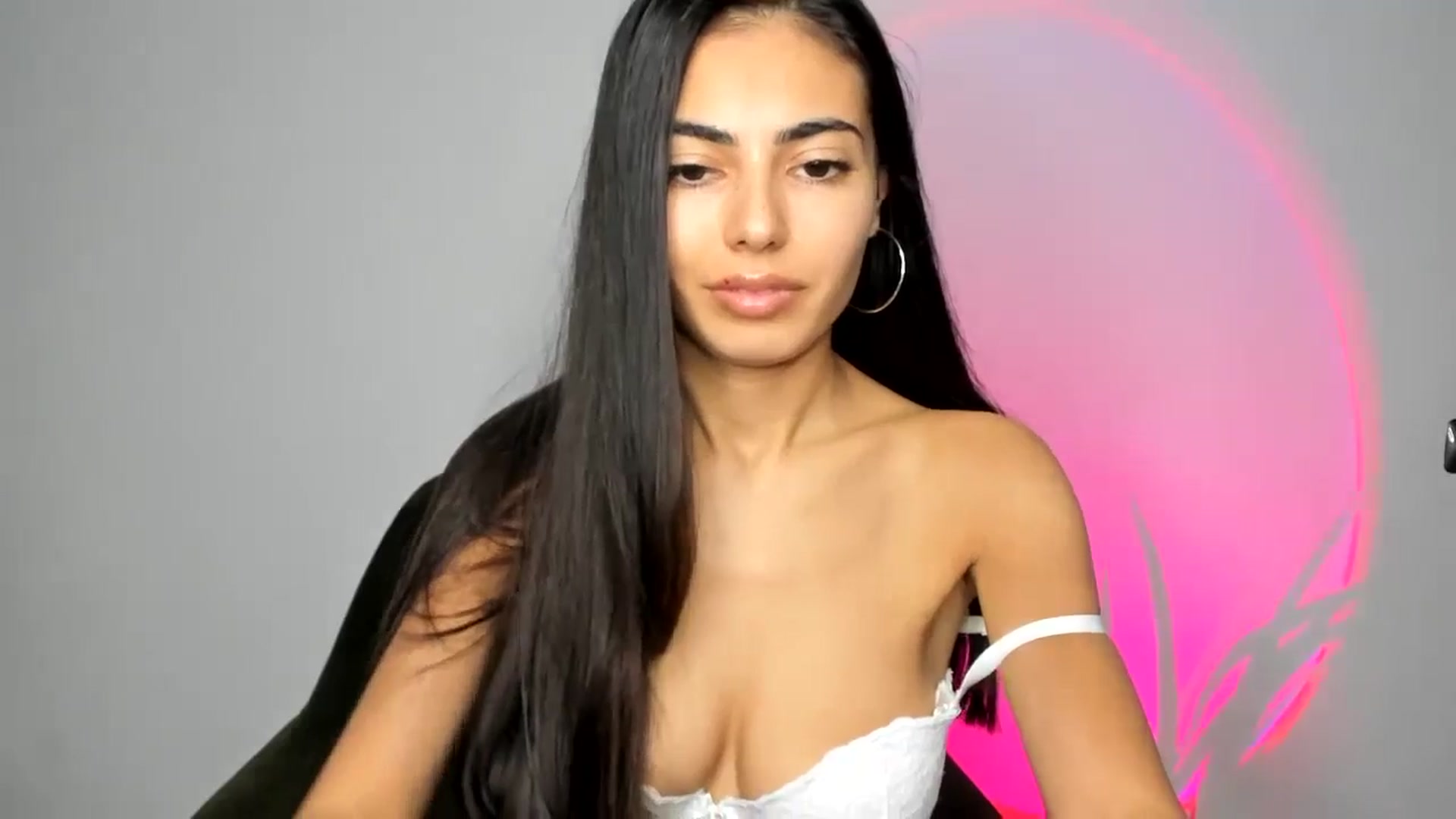 Gallery image thumbnail from SweetBoobs_'s myfreecams stream on, 11/12/2024, 20:33 image 13 of 20