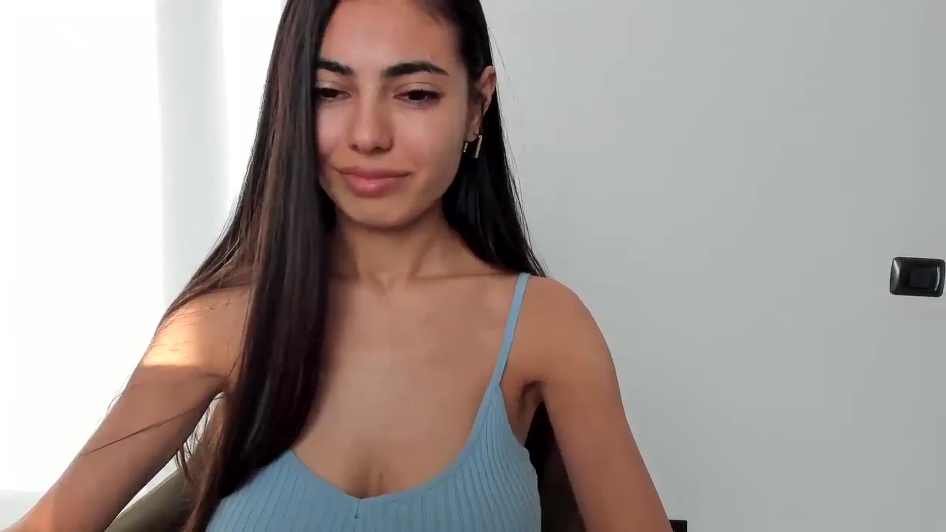 Gallery image thumbnail from SweetBoobs_'s myfreecams stream on, 03/19/2025, 15:43 image 17 of 20