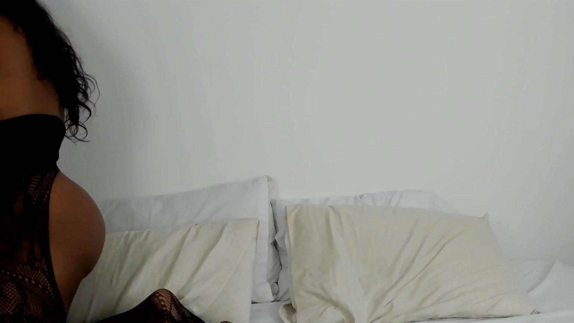 Gallery image thumbnail from SweetCiiara's myfreecams stream on, 07/31/2024, 13:24 image 13 of 20