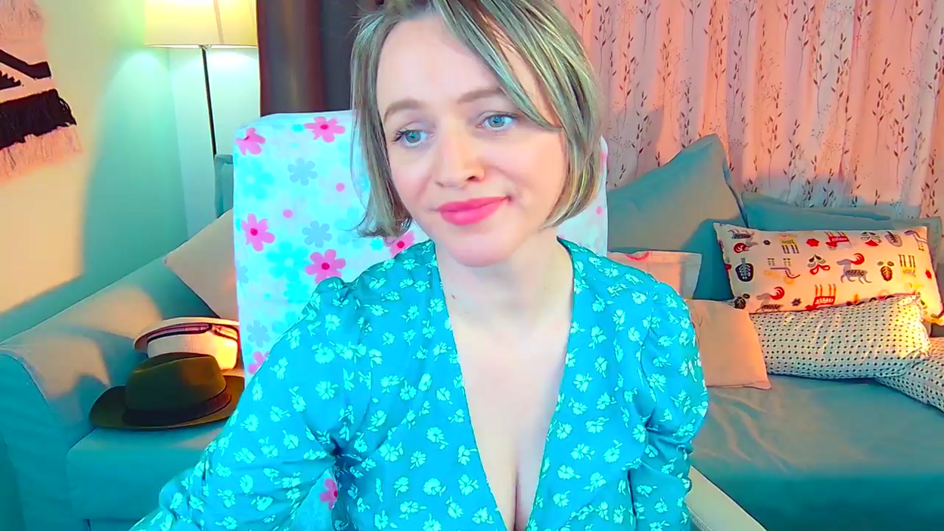 Gallery image thumbnail from SweetDazzle's myfreecams stream on, 04/04/2024, 10:36 image 1 of 20