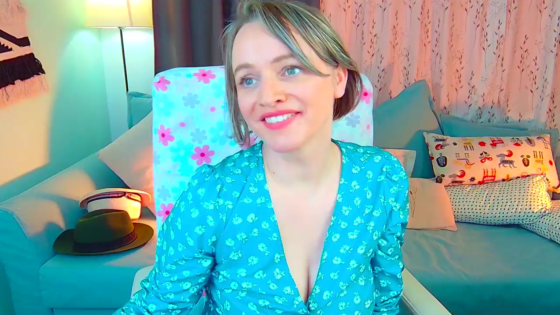 Gallery image thumbnail from SweetDazzle's myfreecams stream on, 04/04/2024, 10:36 image 4 of 20