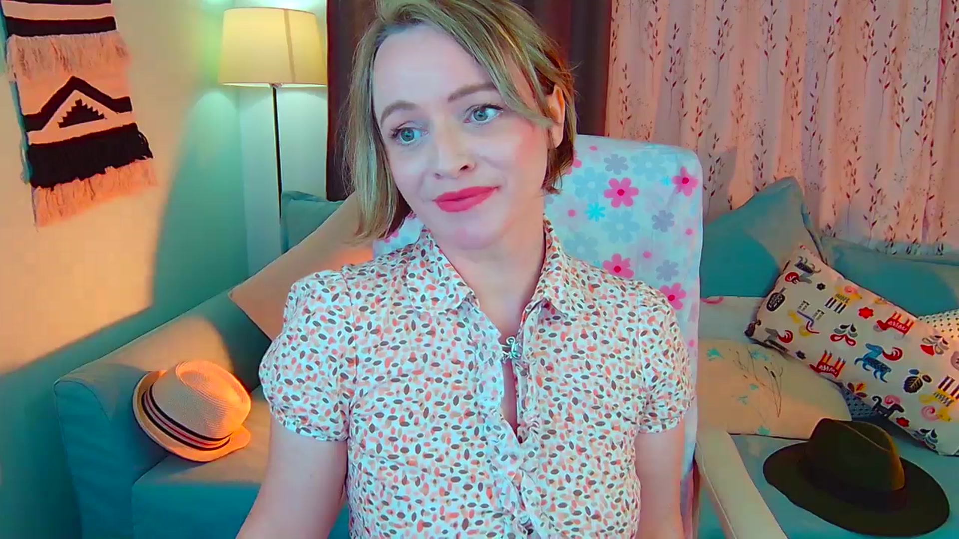 Gallery image thumbnail from SweetDazzle's myfreecams stream on, 04/08/2024, 16:03 image 7 of 20